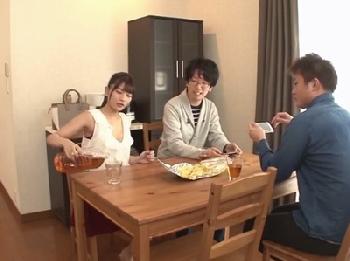 友人の姉ちゃんがエロ過ぎ!!見た目は黒髪清楚なのに中身は色狂いな清楚系ビッチ