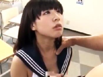 生徒の巨乳女子校生にムラっときたのでパイズリ強要＆ゴムなし挿入で性行為