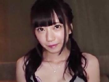 ツインテールのベビーフェイス美少女とホテルで顔面射精ハメ撮りハメ撮り!!