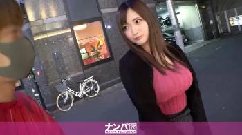 破壊力抜群の爆乳ニット