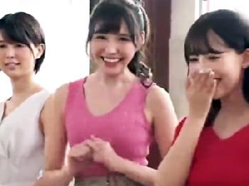 エロ娘達が凄い性テクニックを駆使して素人のフルいきり勃ったペニスから次々と精液を搾り取る!!