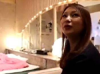 性的欲望が爆発寸前な人妻がいるならどこまでも!!静岡・沼津まで車を走らせて肉棒求める妻とラブホテル密会