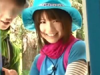 MM越しに夫がいるのも関わらず遠慮なく挿入されるベビーフェイス人妻W