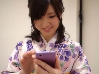 袴姿の女子大生柚希あおいちゃんがイケメンにハメ撮りされて赤面ハメ