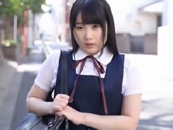 強姦魔に捕まったお嬢様女子校生が膣内を好き放題掻き回されて孕まされる