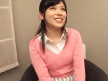 肉感的女体の女子大生をナンパ→愛液たっぷり感度が抜群に良い女性器で素股からの中出し射精