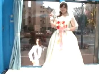 夫の在宅する家でスキル満点に寝取られる不貞人妻