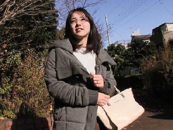 3歳の娘がいるどこにでもいそうな地味ママ→他人棒で狂ったように逝く変態ビッチだった