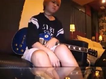 可愛い三上悠亜ちゃんにローション塗りたくり甘く激しい交尾