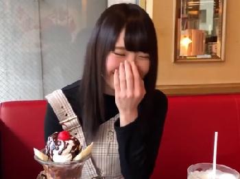 照れてる顔もとてもキュートな黒髪女子とラブホテルでピュアハメ撮り