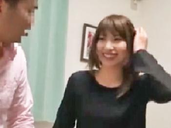 デリヘル嬢にバレないように密かに設置した隠しカメラで撮影しながら無許可でオメコ内射精決行