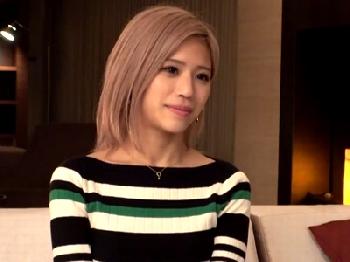 26歳落ち着いた感じのギャルが…やっぱり中身はビッチだった件W