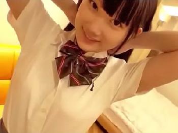 色白無垢な美少女の熱々彼女とハメ撮りSEX