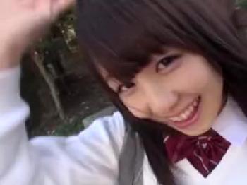 ルックスはとてもキュートなんだけど少しおバカな女子校生に援交中出し