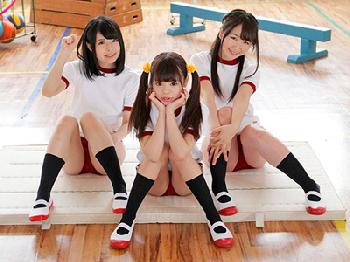 Aカップ貧乳ビッチなJ●が校内で独身教師を狙って複数人での性行為