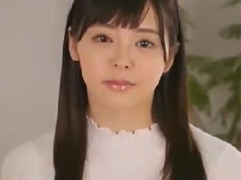 清楚すぎる黒髪美少女が緊張しながらも全力の交尾でアクメ