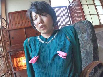 性的興奮で乳首をフル勃起させたマゾ人妻が涎を垂らし悦ぶ種付け性交