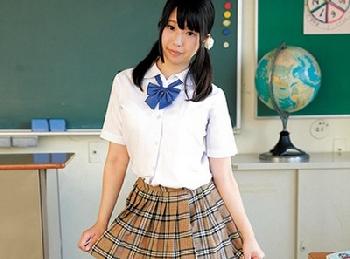 ただただ清楚で可愛い制服美少女たちの身体を嘗め回す4時間!!