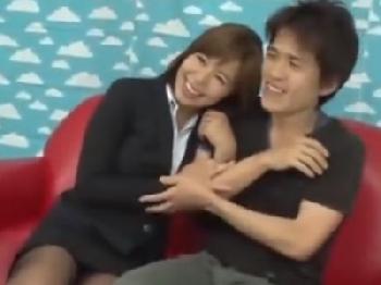 非モテくん相手でも優しく筆おろししてくれる巨乳お姉さん