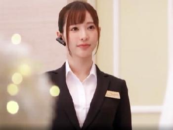 新婦の目を盗んで新郎を誘い寝取るとても綺麗なウエディングプランナー