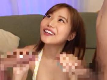 童顔女子がハード3人プレイで痙攣アクメイキ!!