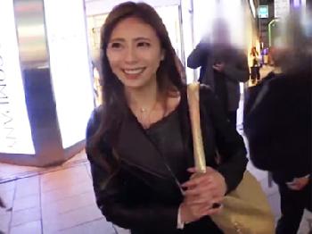 新宿駅でナンパした素人美女をホテルに誘導!!ほろ酔い状態にさせて顔面射精ハメ撮り成功