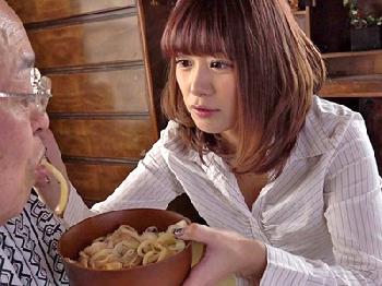 紺野ひかる-禁断介護で義理の父親と膣射交尾する息子の嫁