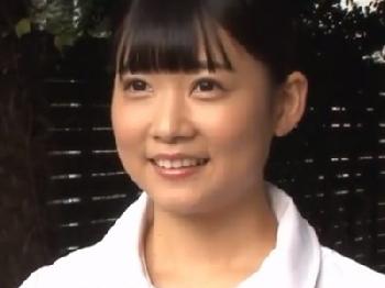 射精依存症の中年男をフェラチオや手コキで射精させるナース