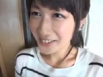 素人の清楚人妻が夫以外の男の他人棒で子宮へ直接射精されて着床アクメ