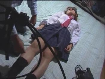 帰宅中の美少女女子校生を拉致監禁し拘束してから性的暴行する!!