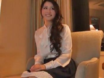 自ら浮気性交求めてきた淫らな人妻とホテルで密会顔面射精交尾