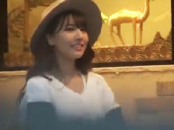 恥ずかしがる姿も可愛い現役地下アイドルがファンの中年男と関係を持ち中出し性交オフ会