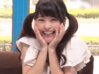 ツインテールの童顔女子大生を襲撃して性行為