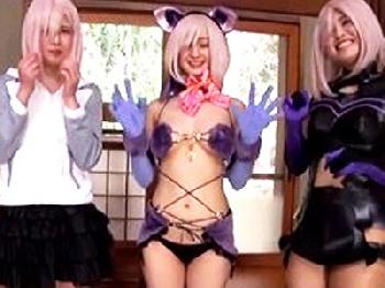 温泉旅館でコスプレイヤーたちと好き放題性交の乱交撮影会!!