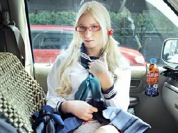 ガチな北欧ブロンド女子校生と生SEX!!まだ発展途上な身体ながらも貪欲にペニス求めてくる猥褻