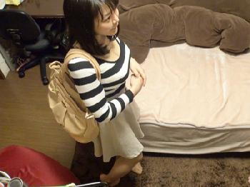 ナンパ男と夫が帰るまでの間にサクッと浮気する巨乳人妻