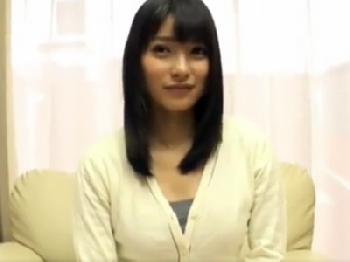 彼氏持ちの美少女女子大生に素股を切望→強制挿入して寝取り中出し発射