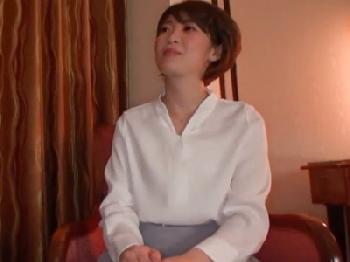 ペニス好き素人人妻が自ら望んでAV出演浮気セックス