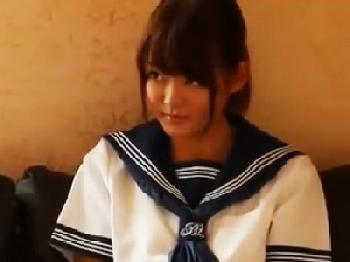 初心っ子女子校生とお散歩→ホテルでハメ撮りしてベロ射射精