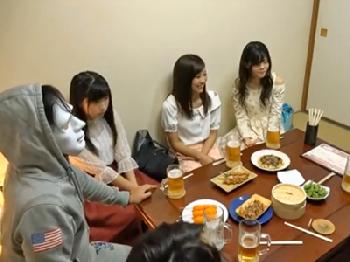 ユーチューバーが金持ち相手に開催してるヤリコン飲み会