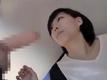 出張マッサージ師に勃起した巨根見せつけ本番性交