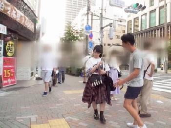 最初はガチで避けられていた素人さん!!アニメ専門性の奥手美少女を軟派性交