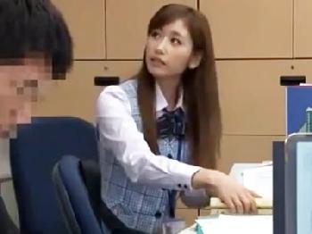 仕事に対して品行方正な女性会社員娘が上司からの強引なイラマ攻めで精液顔面射精