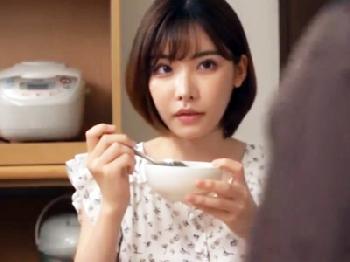 再婚相手の娘が入浴中に突入して性的ご奉仕を強要する変態オヤジ