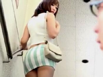 少年の肉棒大好きな尻軽お姉さんに捕まってオモチャにされる天国