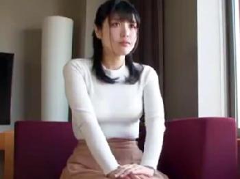 初体験の浮気体験で不覚にも昇天するとても綺麗な若妻