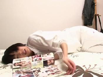 弟のエロ本でオナニーしていたお姉ちゃんが火照った体で弟肉棒を求める!!