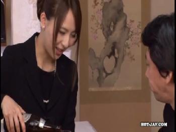 自らM字開脚しクンニリングスを強要する希崎ジェシカ