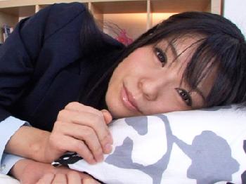 割り切りバイトで発育中の感度が抜群にいいカラダを弄ばれ女の快楽を教え込まれる美少女女子校生