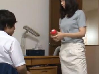 TENGAバレしてしまった勢いで襲い掛かって美女と桃色SEX